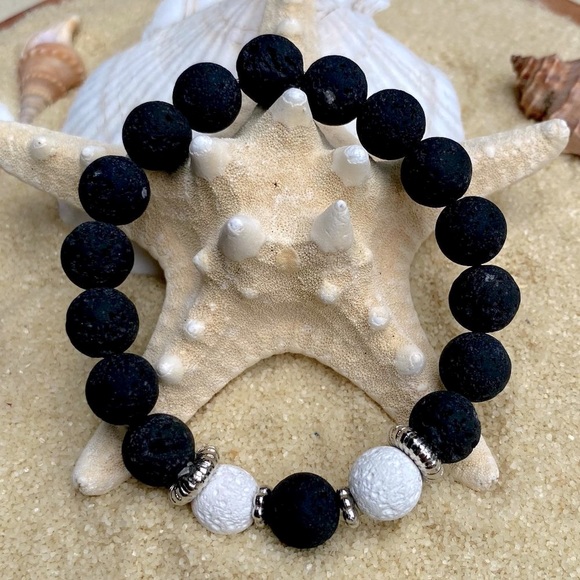 Lava Rock Beaded Bracelet - black and white - Picture 1 of 1